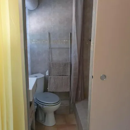 Sous Les Chenes 3* Saint-Martin-de-Bromes