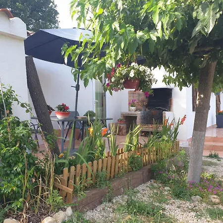 Sous Les Chenes 3* Saint-Martin-de-Bromes