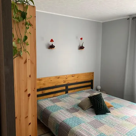 Sous Les Chenes 3* Saint-Martin-de-Bromes