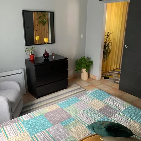 Guest house Sous Les Chenes 3*