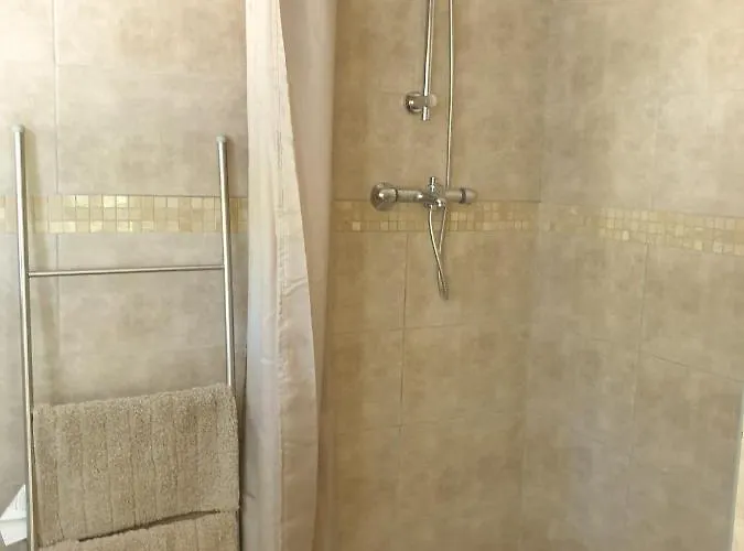 Sous Les Chenes 3* Saint-Martin-de-Brômes