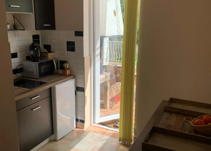 Sous Les Chenes בית הארחה Saint-Martin-de-Brômes